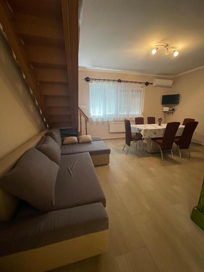 Betti Villa Balatonkeresztur Bagian luar foto