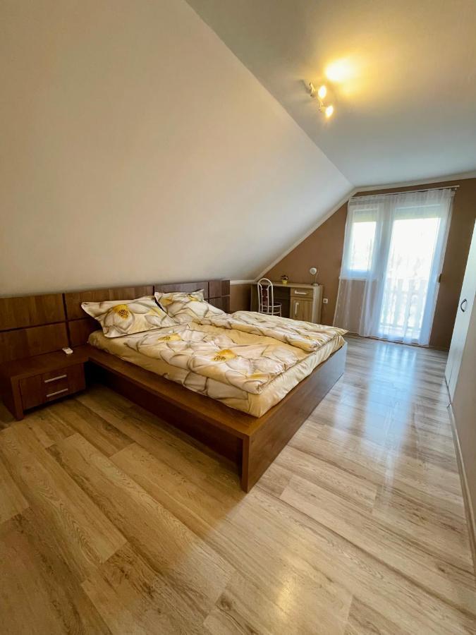 Betti Villa Balatonkeresztur Bagian luar foto