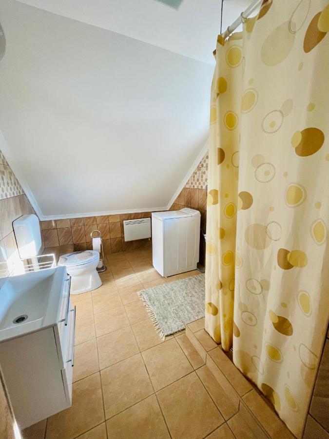Betti Villa Balatonkeresztur Bagian luar foto